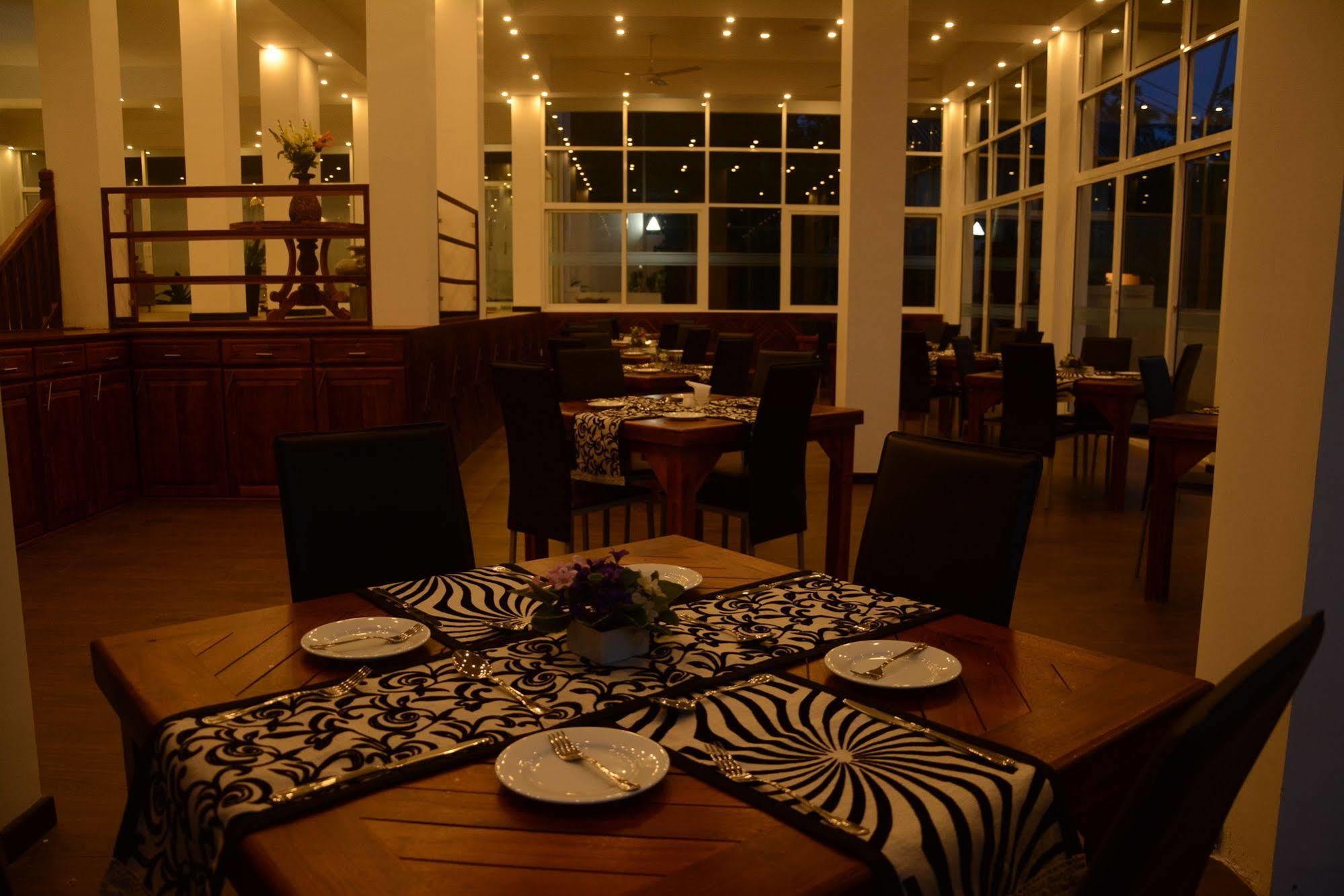 Sole Luna Resort & Spa Tangalle Bagian luar foto